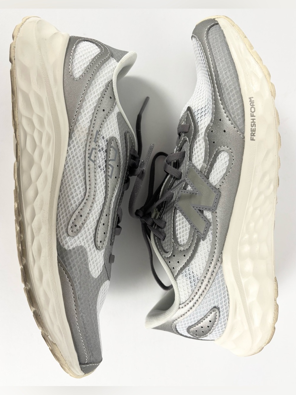 New Balance Fresh Foam Silver Warists Athletic Sneakers - Picture 4 of 8